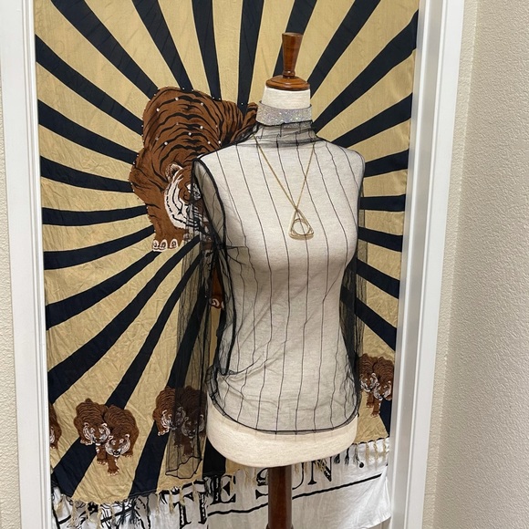 🌈 Beautiful contemporary mesh top - Picture 4 of 11